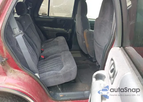 1998 Chevrolet Blazer Ls z USA, uszkodzony, nr VIN 1GNCS13W3W2179068